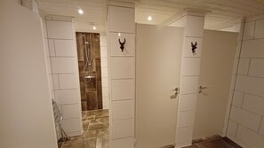 Shower - Alcatraz (Gustavsfors)