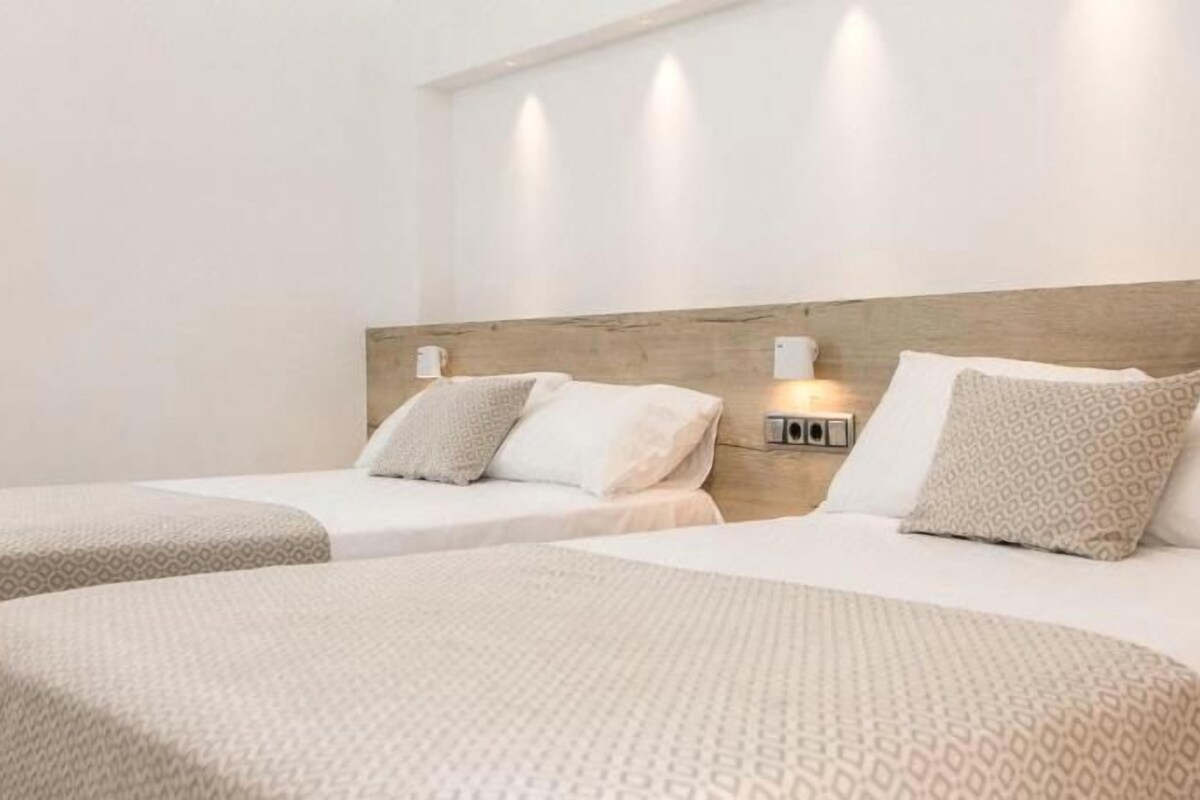 Desk, free WiFi, bed sheets