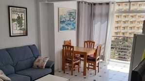 Living area - Moby Dick Apartment (Benidorm)
