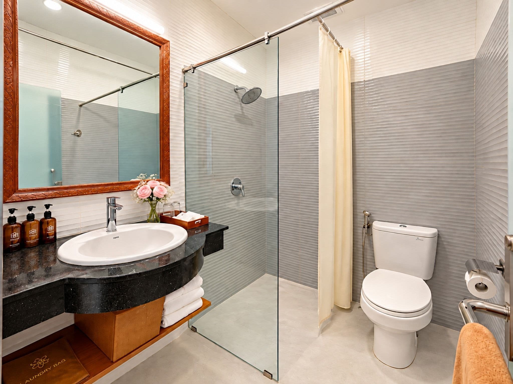 Photo - Dahlialand Saigon Hotel & Swimming Pool