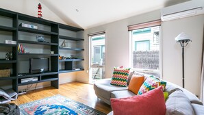 Living room - Fern Beach House (Rye)