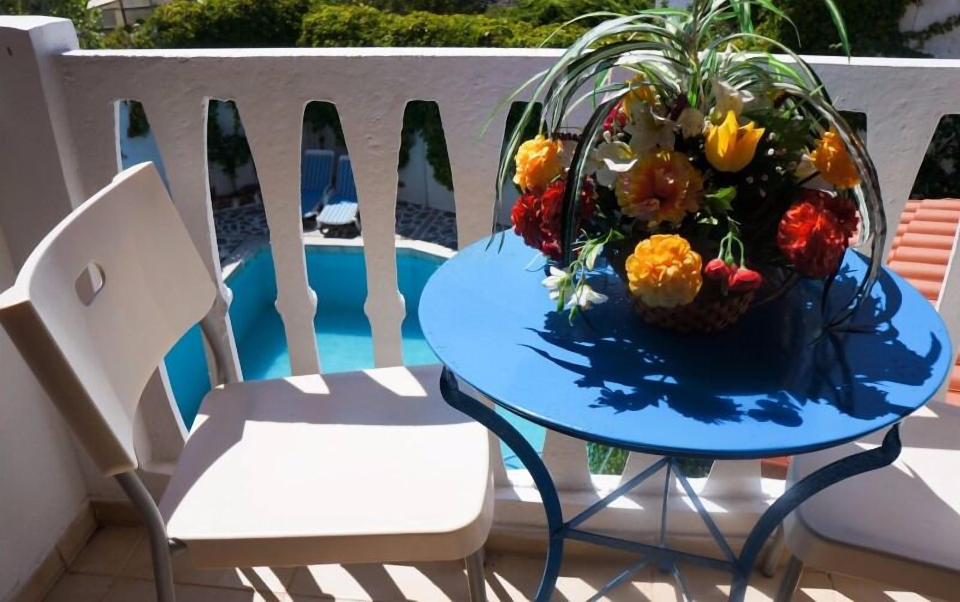 triple room, pool view (extra bed) | balcony