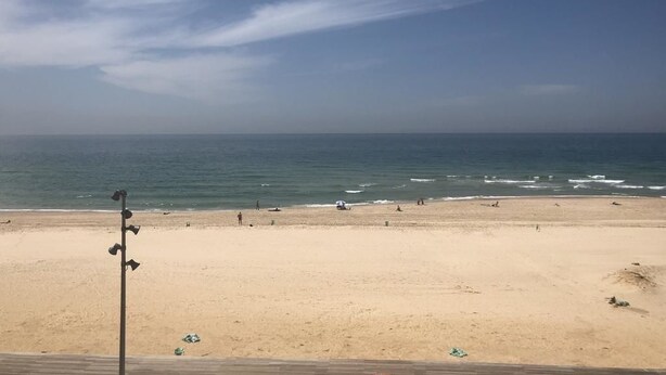 Private beach - Cozy Sea View Apartment (Bat Yam)