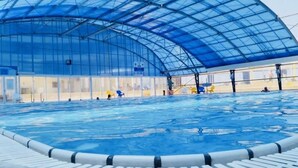 Indoor pool - Cozy Sea View Apartment (Bat Yam)