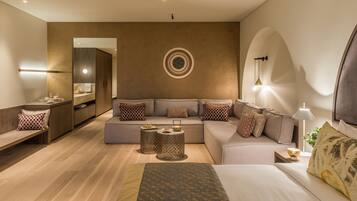 Junior-sviitti (Executive) | 1 makuuhuone, minibaari, tallelokero huoneessa, työpöytä