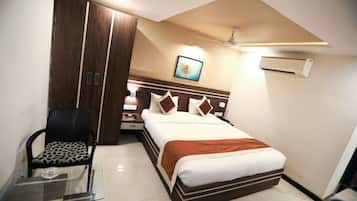 Minibar, in-room safe, desk, soundproofing