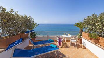 Chambre Double Supérieure, salle de bains privée, vue mer