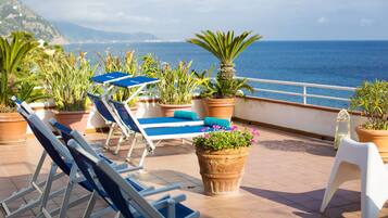 Chambre Double Classique, 1 chambre, salle de bains privée, vue mer | Terrasse/Patio