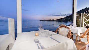 Breakfast, lunch, dinner served; local cuisine, beach views