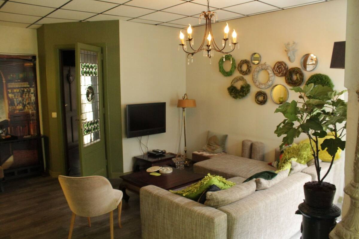 In-room safe, blackout curtains, rollaway beds, free WiFi