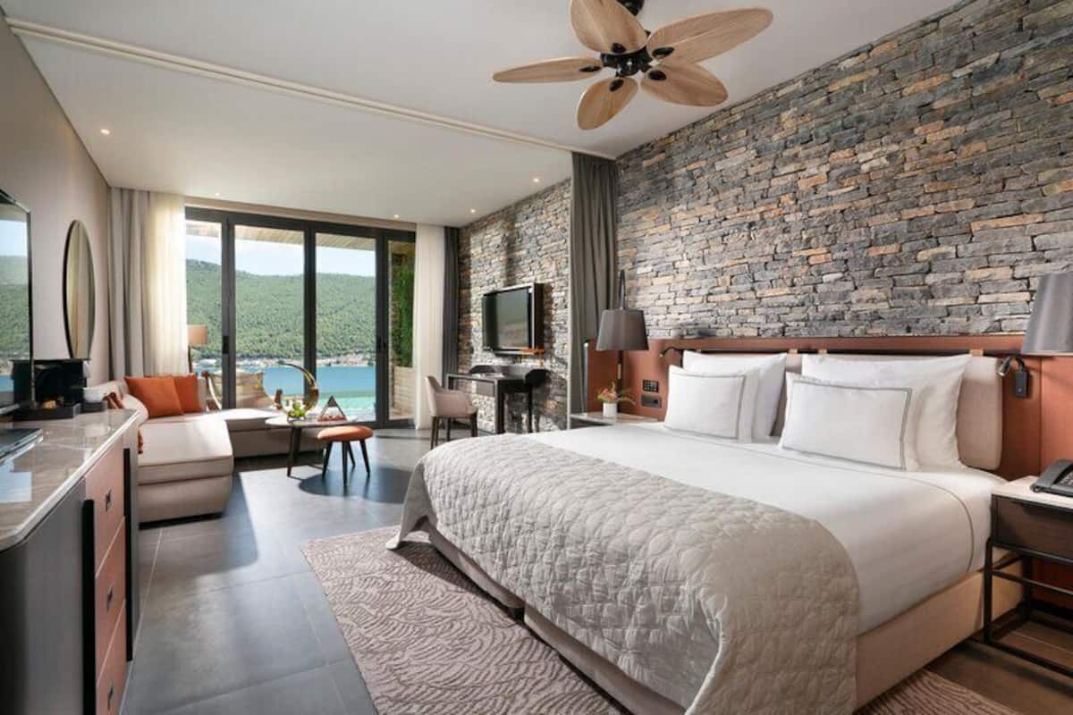 Laguna Deluxe Room Sea View - Swim Up | Ropa de cama de alta calidad y camas Tempur-Pedic