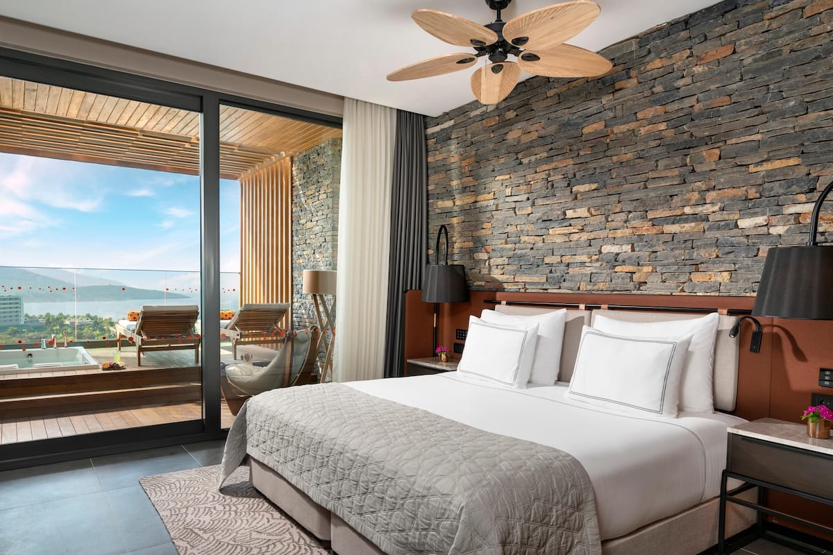 Family Corner Terrace Suite Sea View | 1 makuuhuone, ylelliset vuodevaatteet, Tempur Pedic -patjalliset sängyt