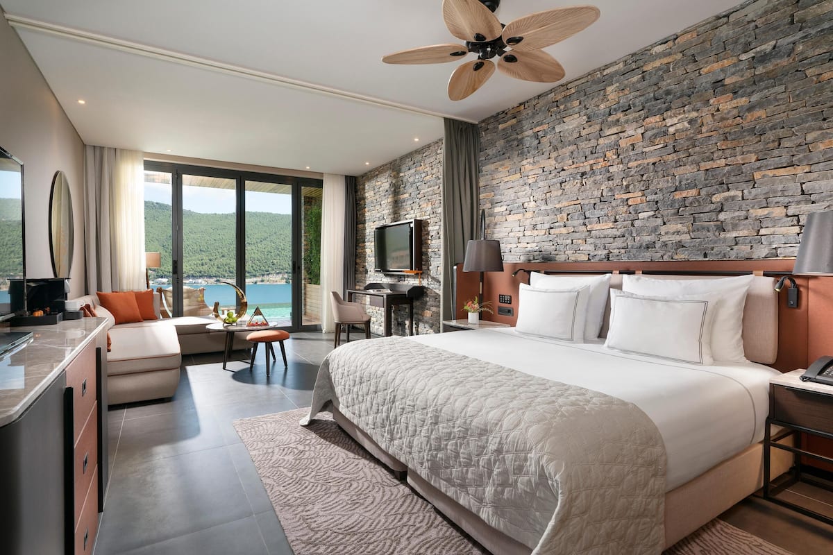 1 habitación, ropa de cama de alta calidad y colchones Tempur-Pedic