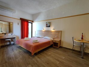 Free WiFi - Minos Studios (Chania)