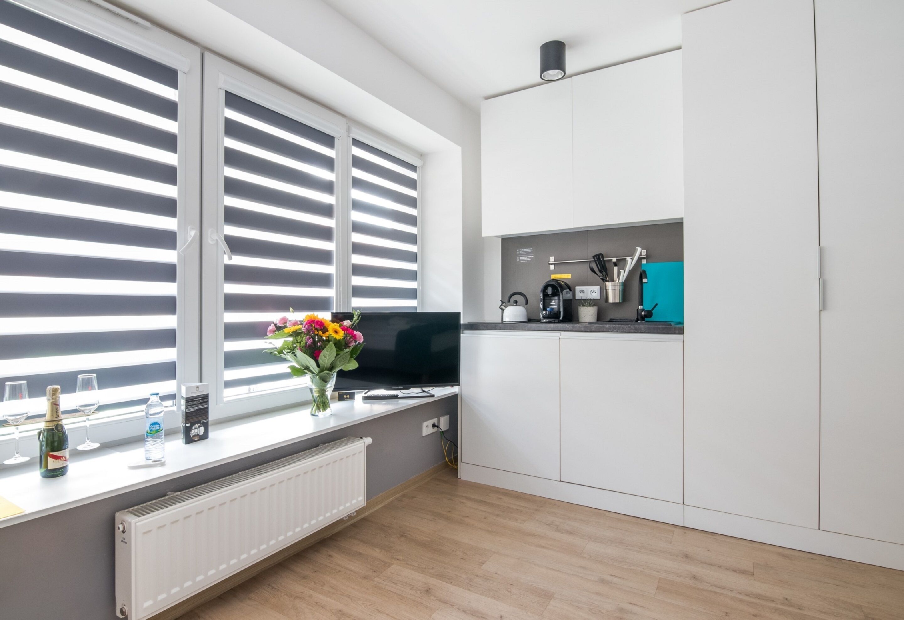 Classic Single Room, 1 Twin Bed, Kitchenette | Private kitchenette | Fridge, stovetop, espresso maker