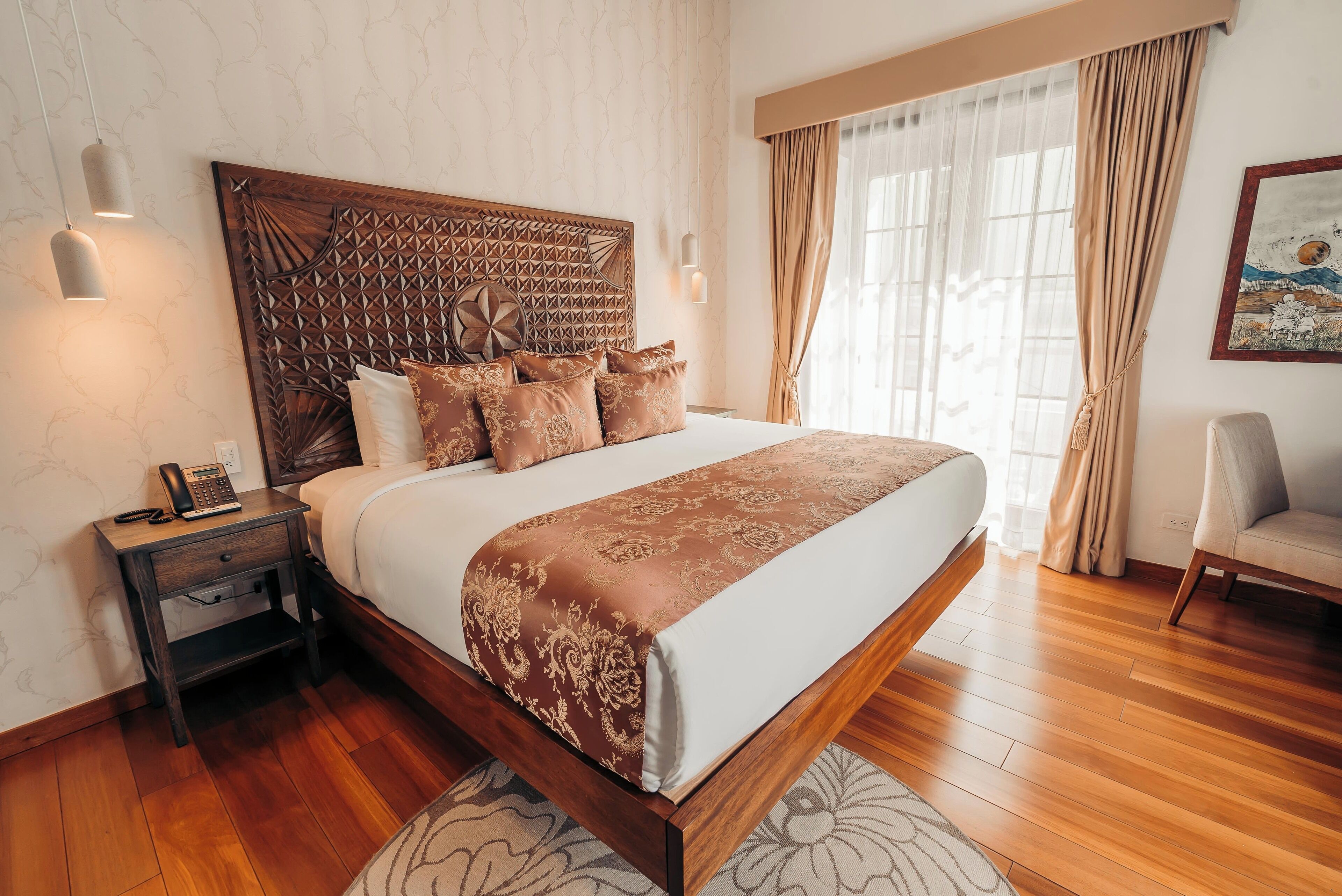 Ropa de cama de alta calidad y minibar 