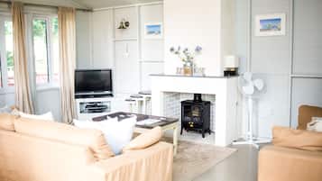 Flat-screen TV, DVD player, MP3 dock