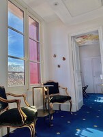 Luxury Suite | Premium bedding, minibar, in-room safe, individually decorated