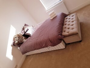 House, 3 Bedrooms | 1 bedroom, iron/ironing board, rollaway beds, free WiFi - WOODLEIGH LUXURY 3 BEDROOMS HOUSE (Manchester)