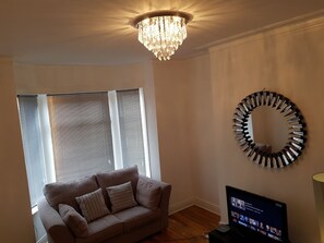 Maison, 3 chambres | Coin séjour | Télévision à écran plat