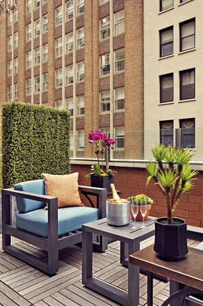 Terrace/patio - Artezen Hotel (New York)