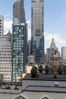 Petite Queen | View from room