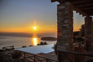 View from property - Etoile De Mer Villa (Andros)