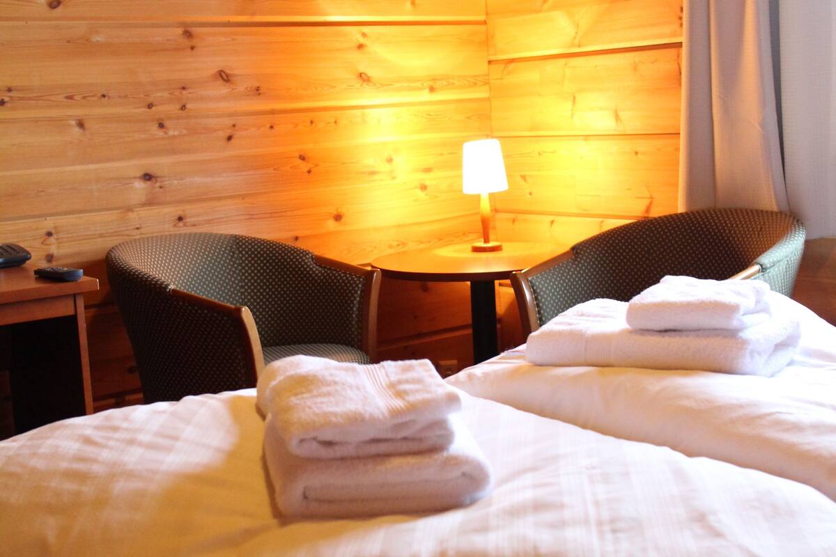 double or twin room | room amenity