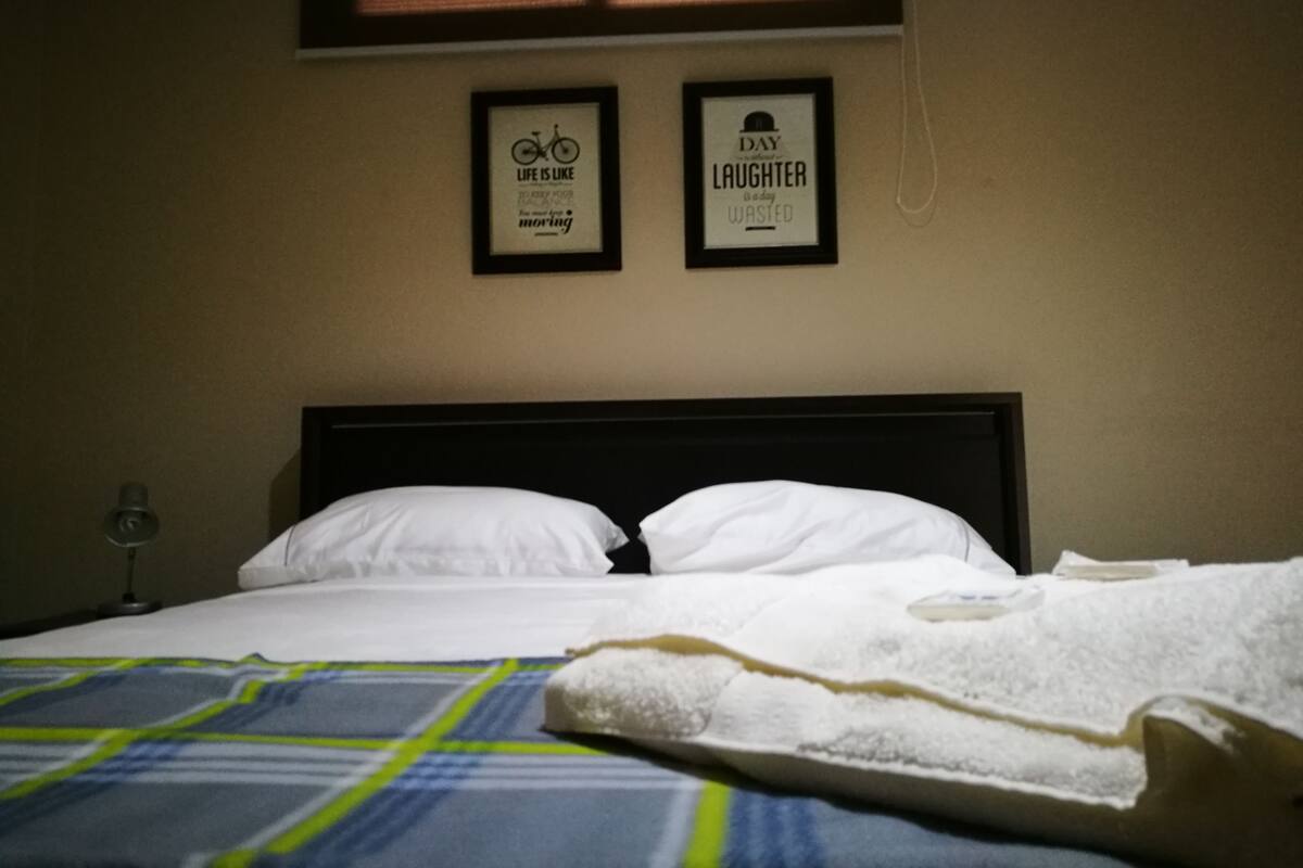 Executive Suite, 1 Queen Bed, Balcony, Tower | 1 bedroom, blackout curtains, bed sheets