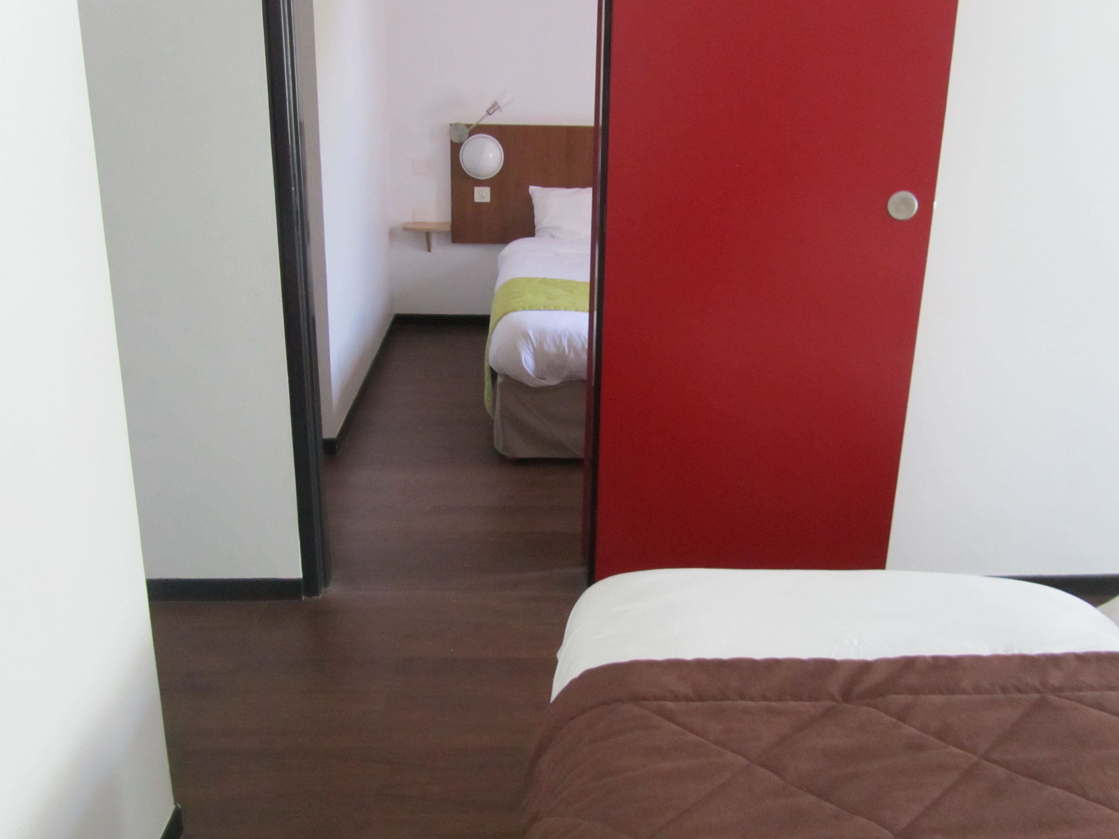 Chambre Quadruple Familiale, 2 chambres, baignoire | Coffres-forts dans les chambres, bureau, lits bébé (gratuits)
