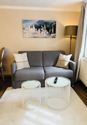 Deluxe Apartment, 1 Bedroom, Non Smoking | Living area | Flat-screen TV
