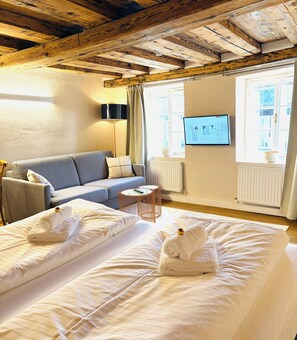 Studio Supérieur, 1 très grand lit et 1 canapé-lit, non-fumeur, vue ville