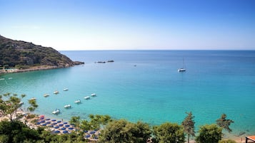Double or Twin Room, Sea View | Minibar, in-room safe, desk, free WiFi