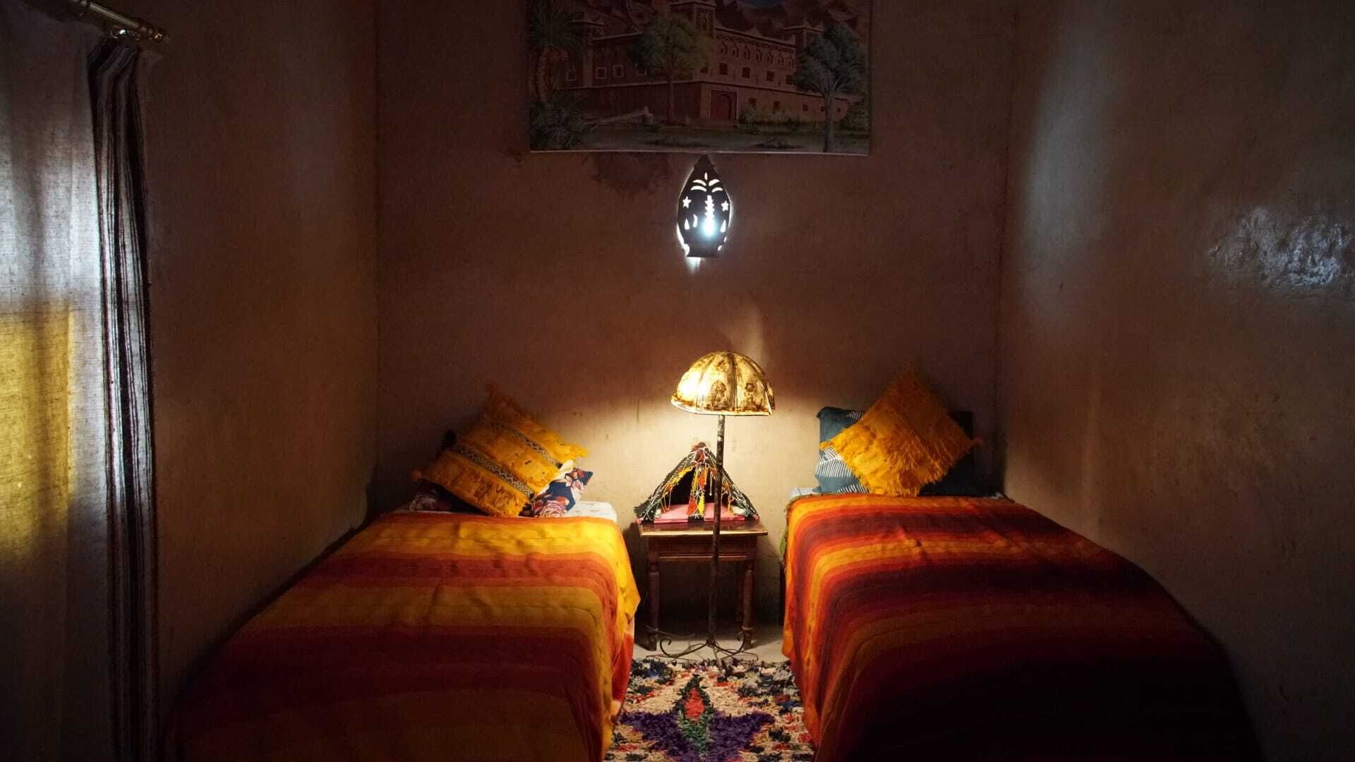 Chambre Triple Classique, plusieurs lits, vue jardin