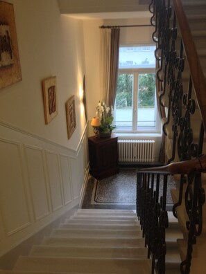 Staircase - La Résidence de l'Orangerie (Strasbourg)