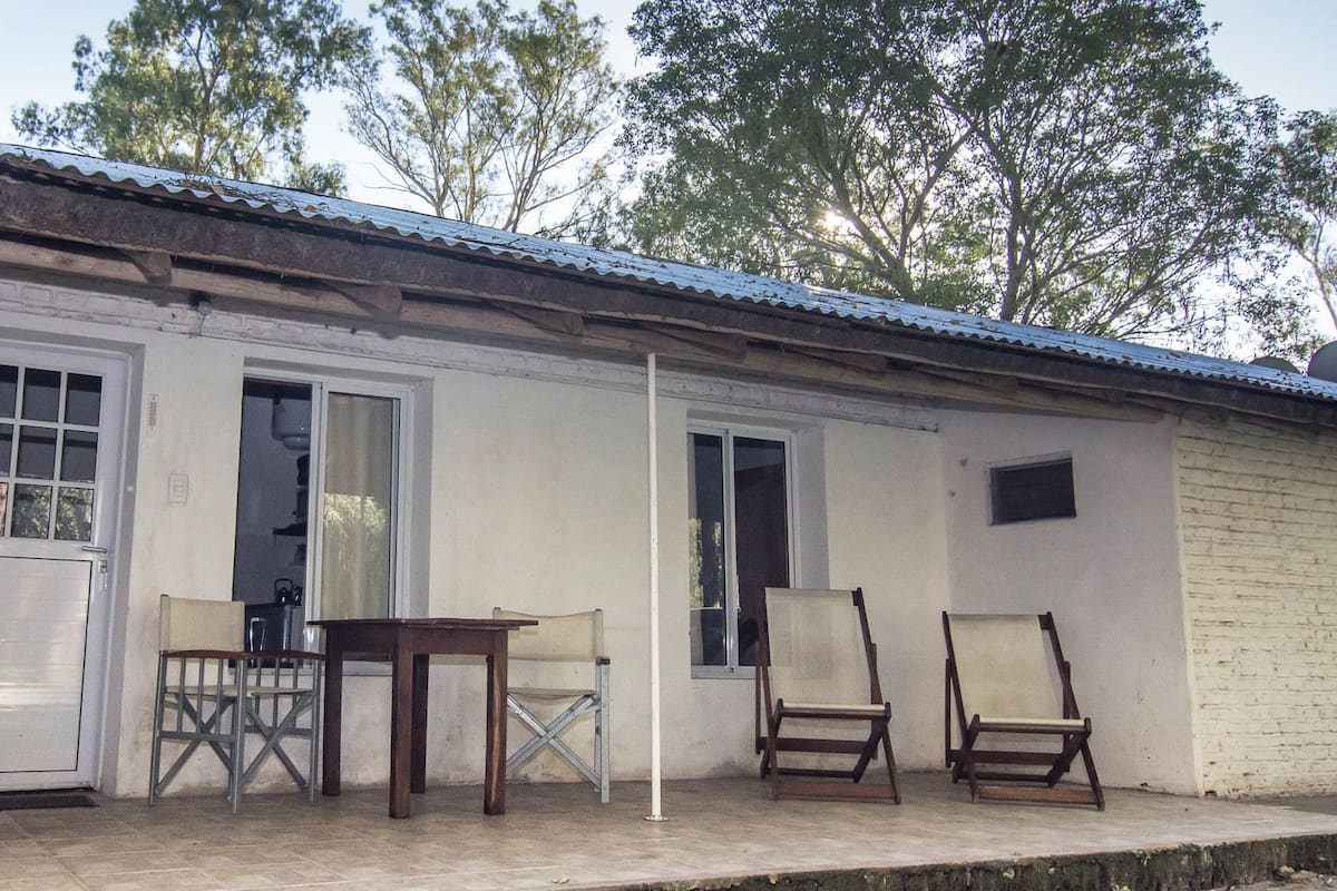 Standard Cabin (2-3 Pax) | Schreibtisch, kostenloses WLAN, Bettwäsche