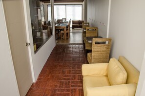 Sala de estar en el lobby