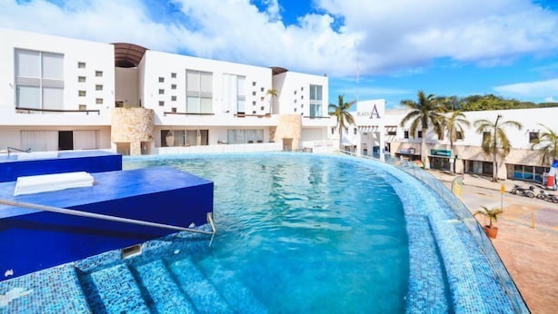 Unclassified image, 1 of 17, button - Cangrejo PP-C201 by NAS (Playa del Carmen)