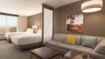 Desk, laptop workspace, iron/ironing board, free cots/infant beds