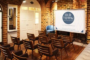 Business centre - Old Town Quito Suites, Apartments & Boutique hotel (Quito)