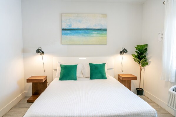 In-room safe, desk, soundproofing, iron/ironing board