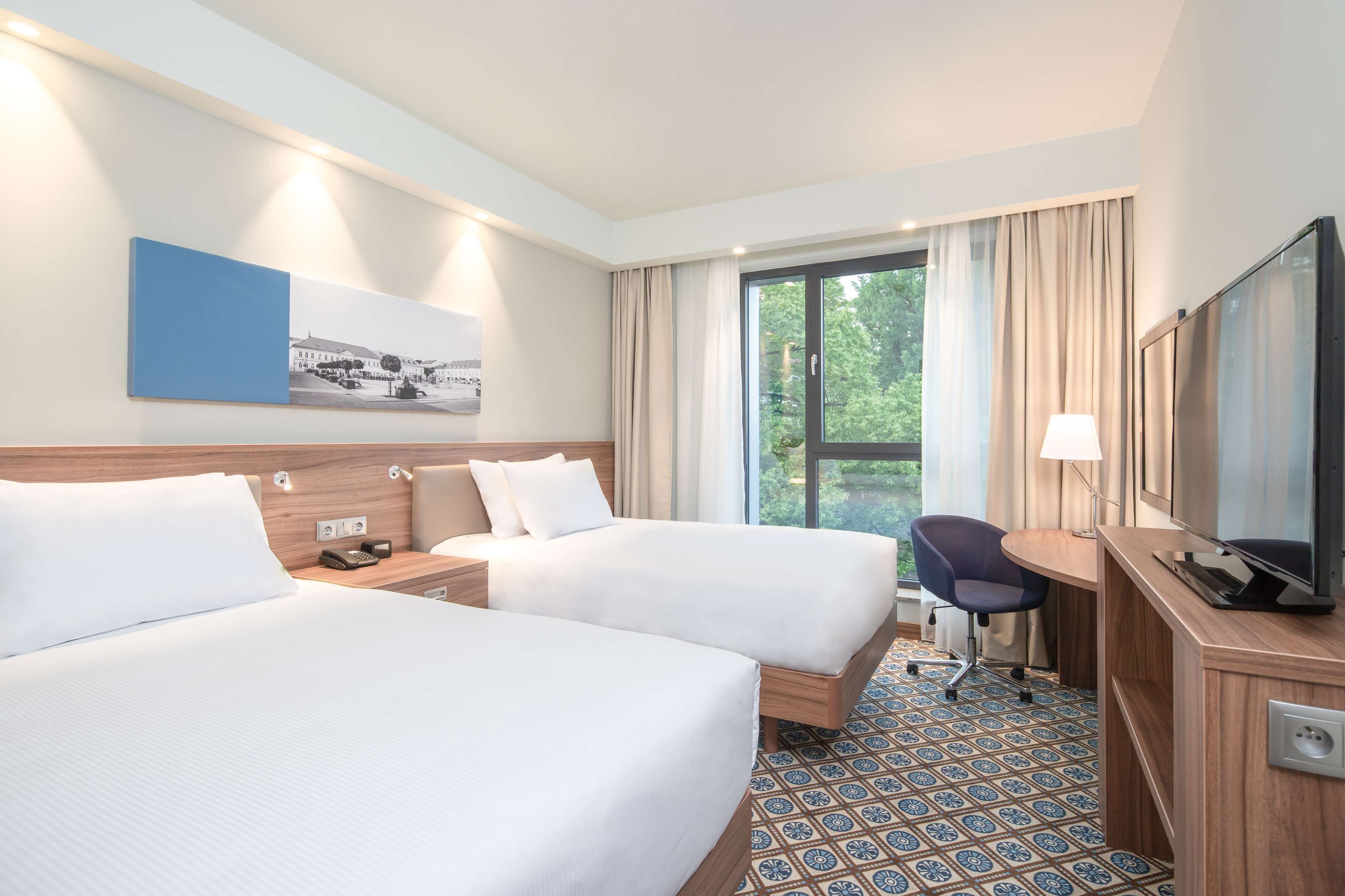 패밀리룸, 퀸사이즈침대 1개 (Connecting Rooms) | 고급 침구, 객실 내 금고, 책상, 암막 커튼