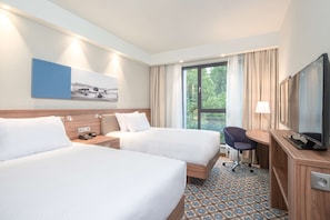 Premium bedding, in-room safe, desk, blackout curtains - Hampton by Hilton Oswiecim (Oswiecim)