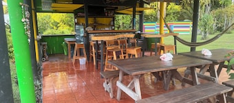 Lower Dover Jungle Lodge & Maya Ruins - Hostel