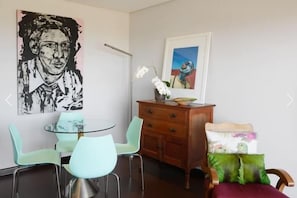 Self-Catering apartment | Living area | Flat-screen TV