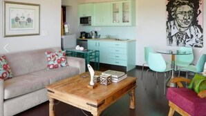 Self-Catering apartment  | Living area - Fair Cape Apartment (Cape Town)