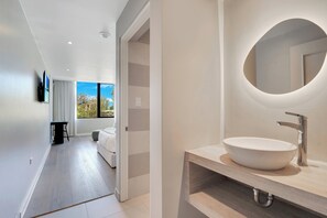 Deluxe-Zimmer, 1 Queen-Bett, Parkblick | Hochwertige Bettwaren, Schreibtisch, schallisolierte Zimmer