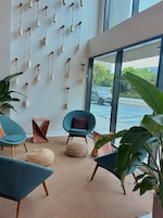 Sala de estar en el lobby