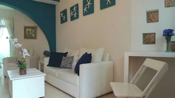 ๋กํํธ | ๋ด๋ถ ์ธ๋ถ ์ฌ์ง