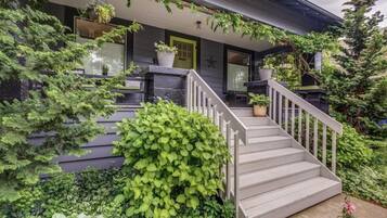 House | Terrace/patio